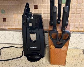Can Opener, Knife Set in Wood Block