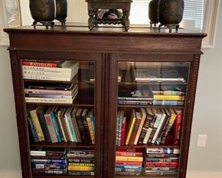 Bookcase, Books & Oriental Bronze Vases