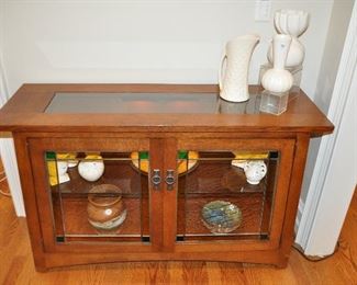 Fantastic Leick Furniture Co. "Echoes" Mission Style Oak Stained Glass Front Display Cabinet/Console, 16"D x 48" W x 30.5"H