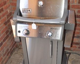 The Time For Outdoor Fun is Near & This Weber Spirit S-220 Gas Grill is just the Accessory 