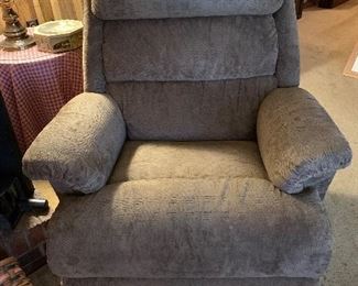 #16 Lazyboy rocker recliner $50.00