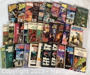 wlot of science fiction paperback books3301 t