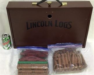 Vintage LINCOLN LOGS Case & Logs
