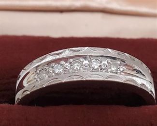 White gold ring