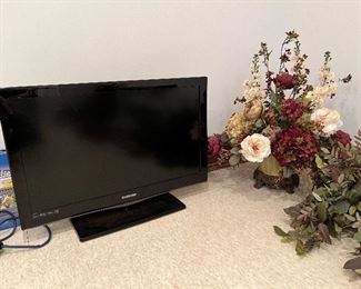 Another Samsung 32" flatscreen TV