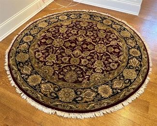 Round oriental rug