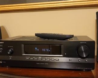 Sony receiver STR-DH100 with remote and BOSE speakers