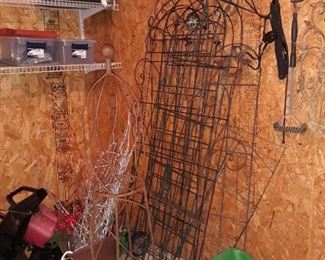 Yard and Garden wire items