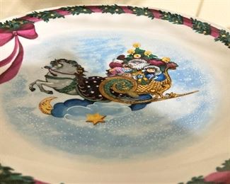 Royal Copenhagen "Jingle Bells" dinner plates (13)
