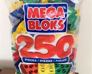 "Mega Bloks"