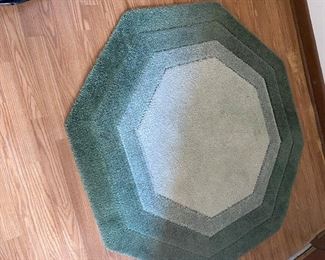 Great  Green   Rug!