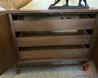Mid-Century Modern MCM Walnut Credenza by Paul Browning for Stanley