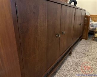 Mid-Century Modern MCM Walnut Credenza by Paul Browning for Stanley