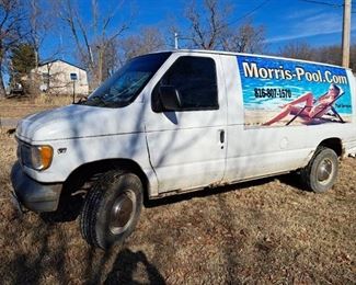2000 Ford Econoline Van E250