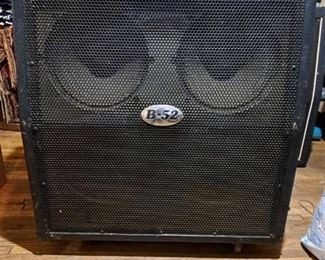 B-52 Amplifier - Model LS412A