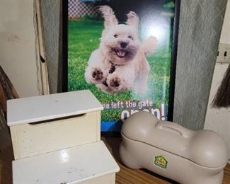 Lot of white wooden stepping Stool - Plastic dog toy chest - 25x26 Dog print