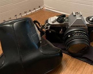Pentax ME Super 35 mm camera