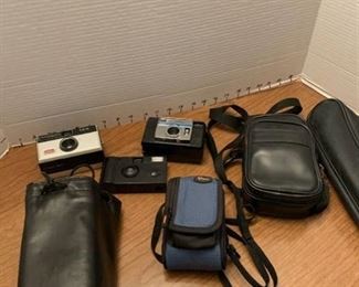 Kodak and Keystone instamatic cameras and assorted cases