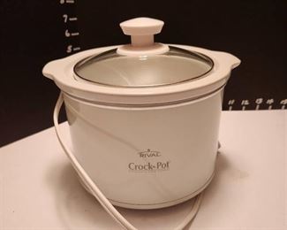 Rival Crock Pot with removable dish