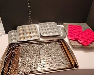 Baking dishes, cooling racks and candy molds