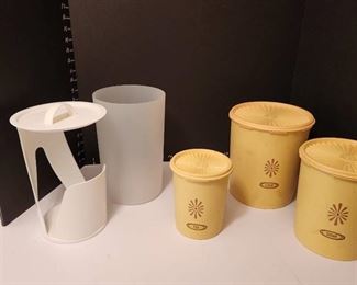 Tupperware bagel storage and canister set