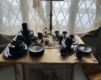 Large set of black dishes
Drop leaf table for sale