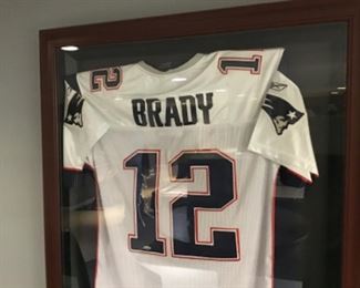Signed Tom Brady Patriots Jersey!