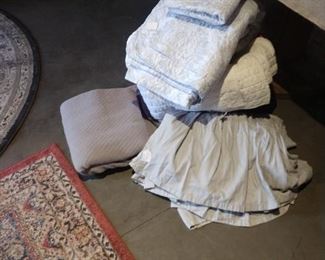 Assorted linens
