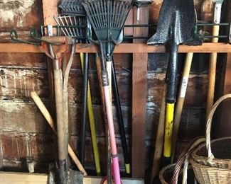 Yard tools 