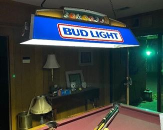 Bud Light pub light