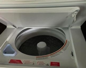 Frigidaire washing machine and dryer, like new