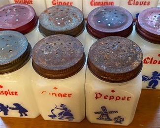 Hazel Atlas Dutch Spice Set