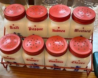 Old Hazel Atlas Dutch Boy and Girl Spice Set