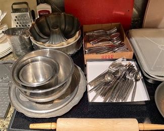 Flatware/Bowls