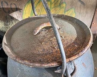 Cast Iron Pot with Lid