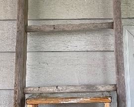 Old Wooden Ladder/Wooden Stepladder