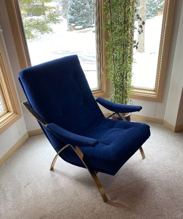 Mid Century Modern Blue Velvet 
Lounge Chair styled after Milo Baughman 
32"H x 28"W x 38"D
