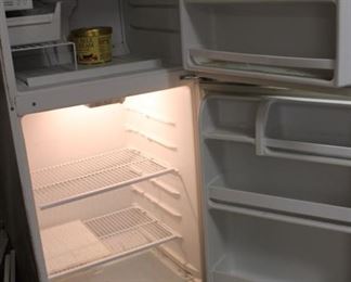 Roper 18cf refrigerator/freezer