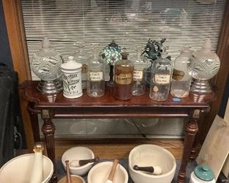 Apothecary items, Motors & Pestles