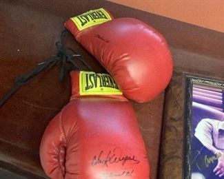 Signed Boxing gloves Ali and awepner
