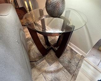 Glass top end table 