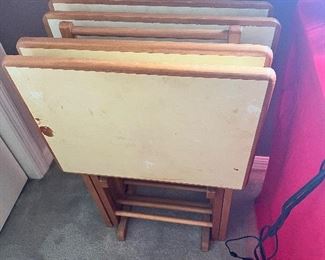 Tv trays and stand $20