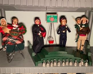 Byer's Choice Carolers 