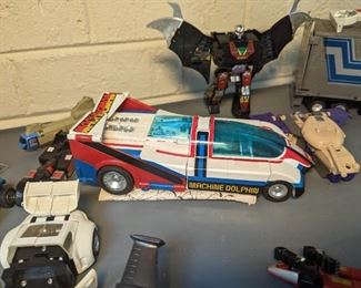 Machine Dolphin Transformer and Action Figure