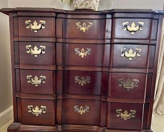 Hickory Mahogany Bachelors Chest with box front, Historical James River Plantation Collection, 35Wx19Dx32H 
