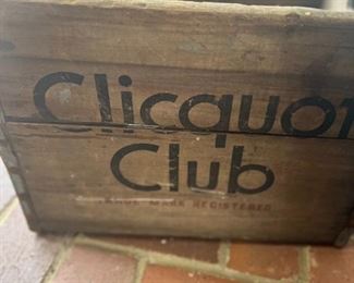 Vintage Clicquot Club wood box with wood insert