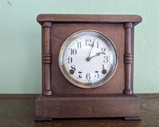 Antique Mantle Clock