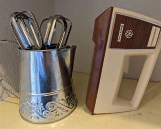 Universal Hand Mixer