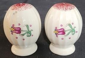 334 - Vintage pair salt & pepper shakers
