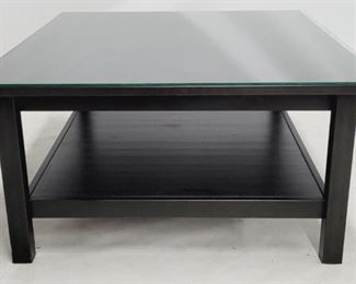 1647 - Glass top square contemporary coffee table 18.5 x 36 x 36
